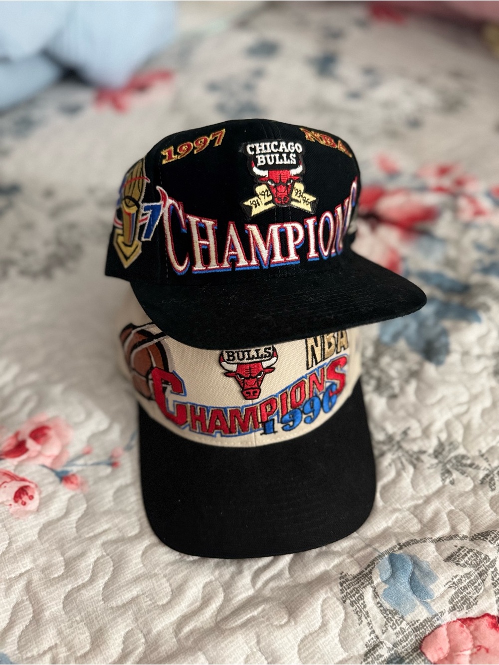 Vintage Chicago bulls championship hat 96-97